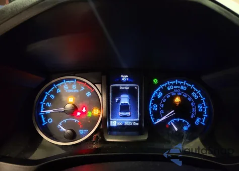 2016 Toyota Tacoma Double Cab z USA, uszkodzony, nr VIN 3TMCZ5AN6GM015409